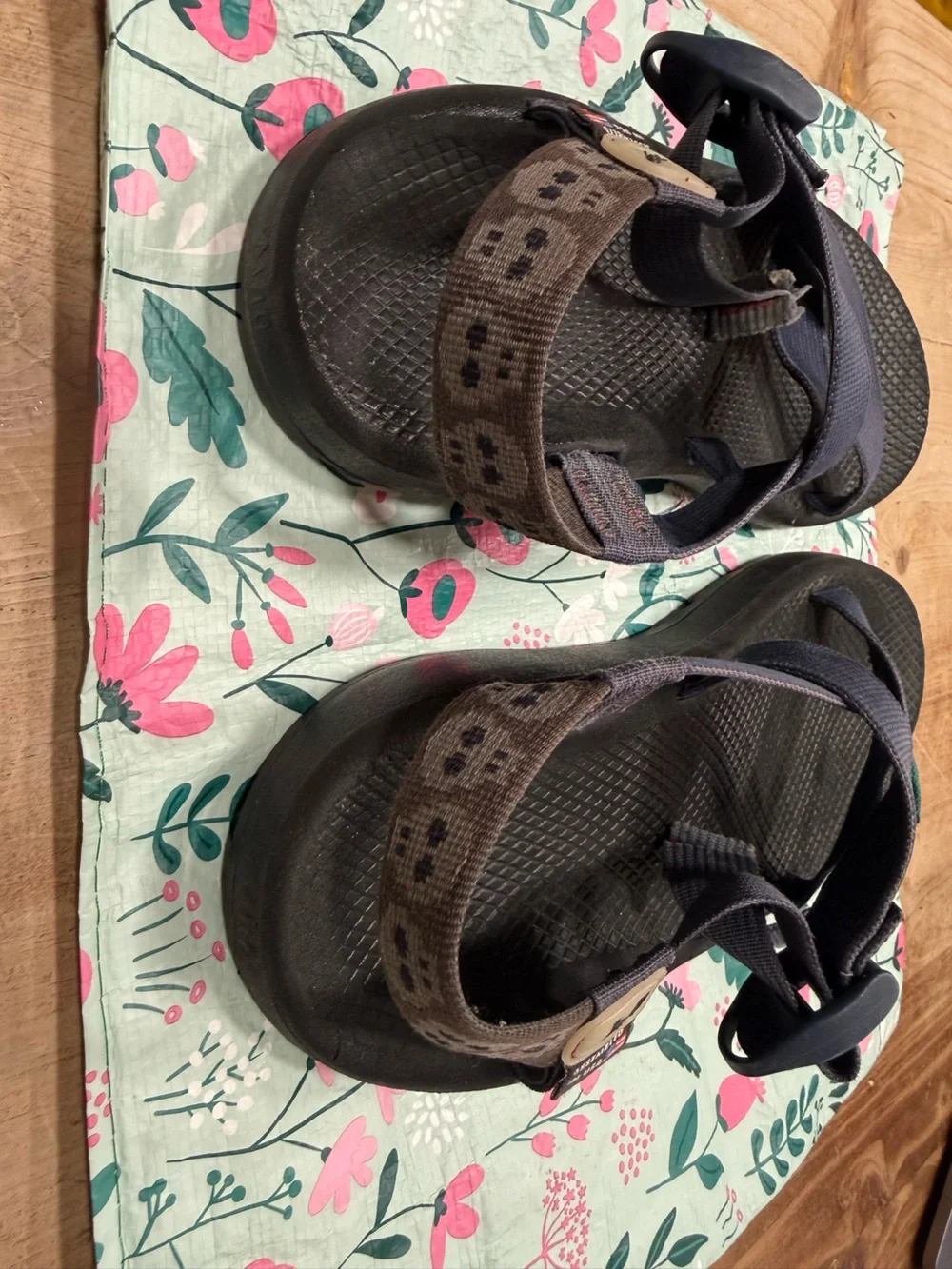 Chaco Z1 navy blue and black sport classic sandals
